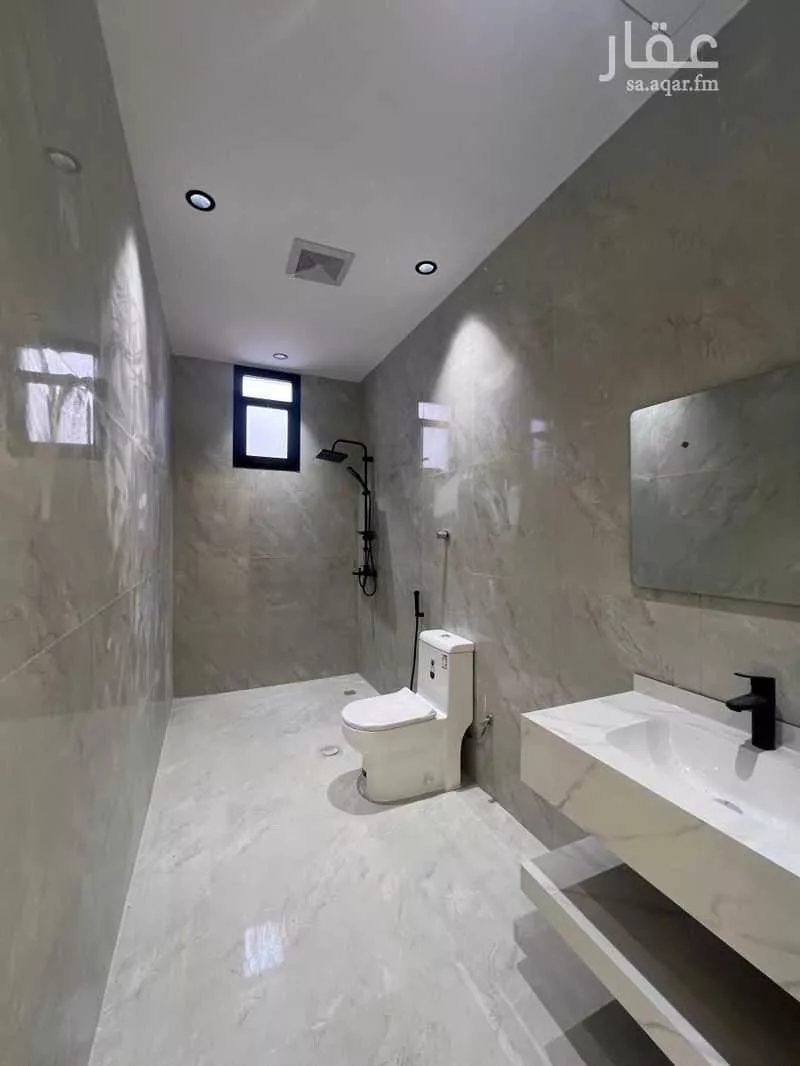 دور 7 غرف في العزيزية 4