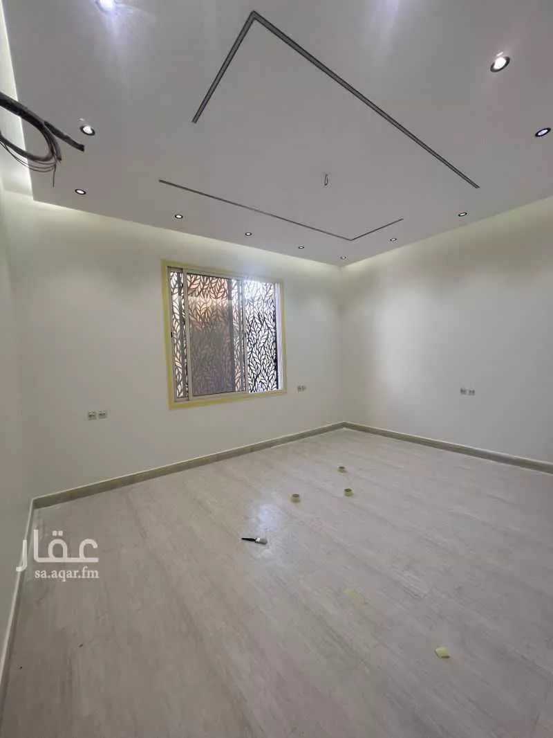 دور 6 غرف في السكة الحديدية 1