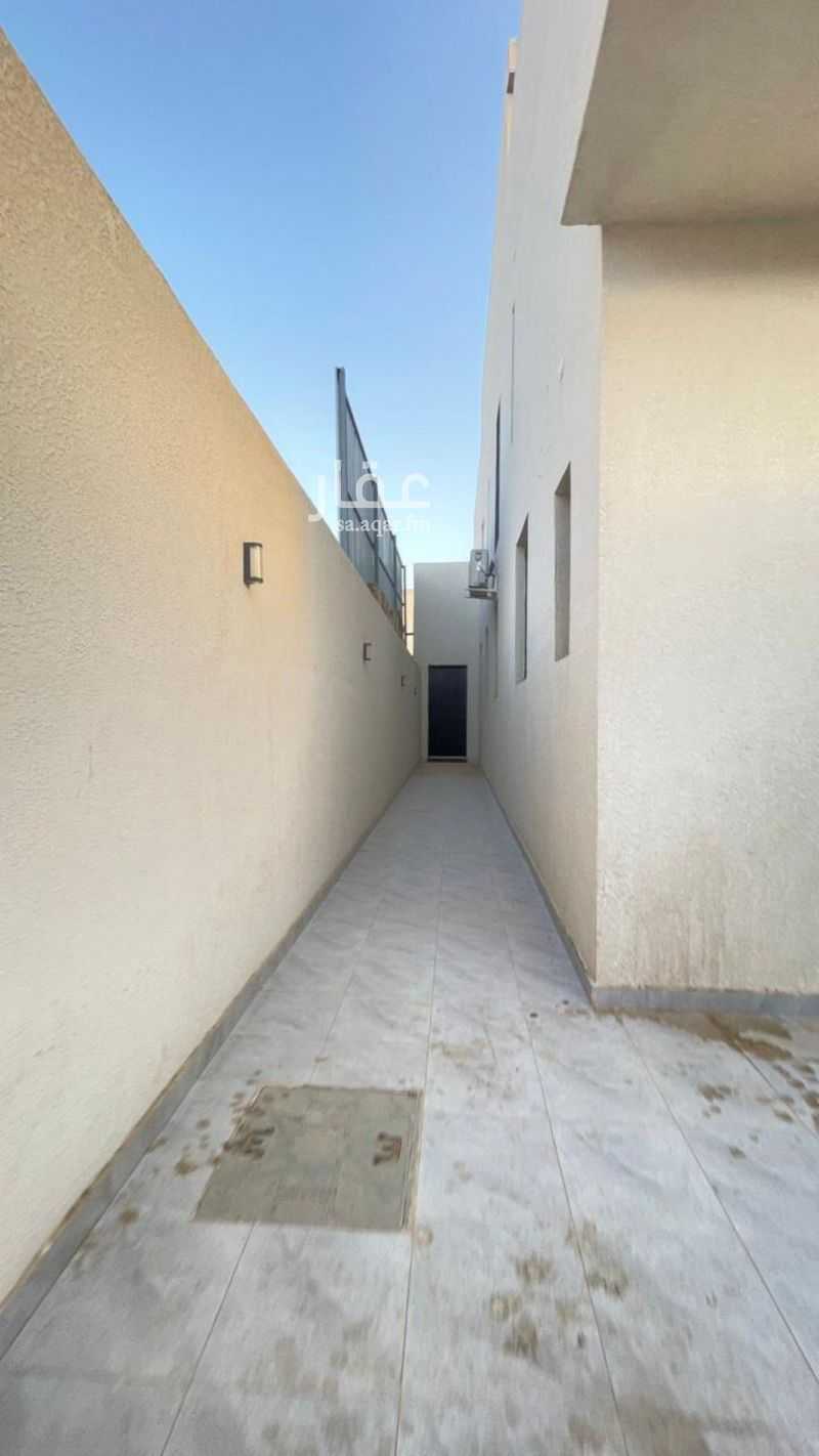 7 bedroom villa in Dhahrat Namar, Riyadh 14