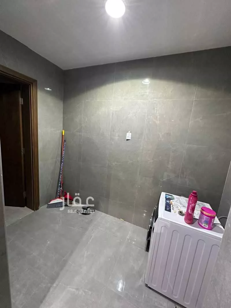 شقة 2 غرف في الملقا 5