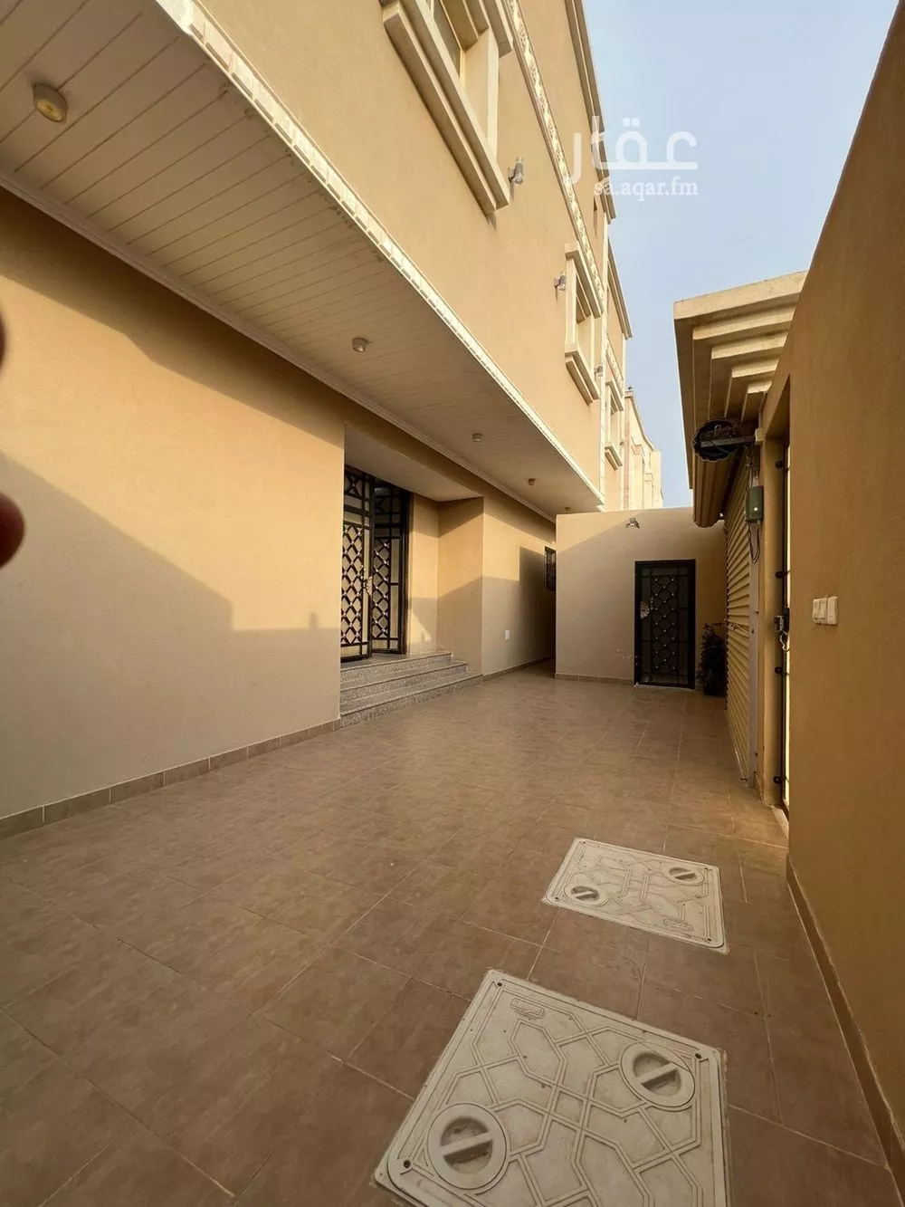 525 sqm building in Al Yaqout 2