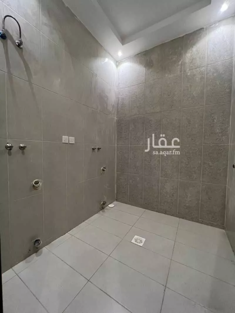 5 bedroom apartment in Al Yaqout, Jeddah 11