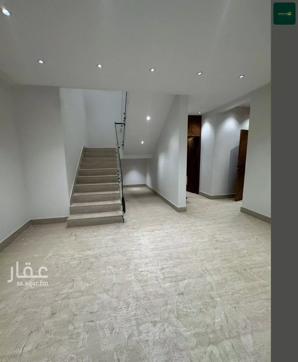 5 bedroom floor in Dhahrat Namar 2