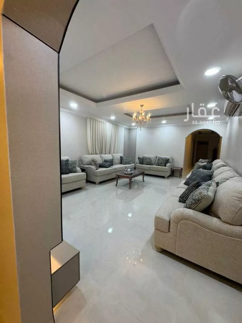 شقة 5 غرف في النور 4