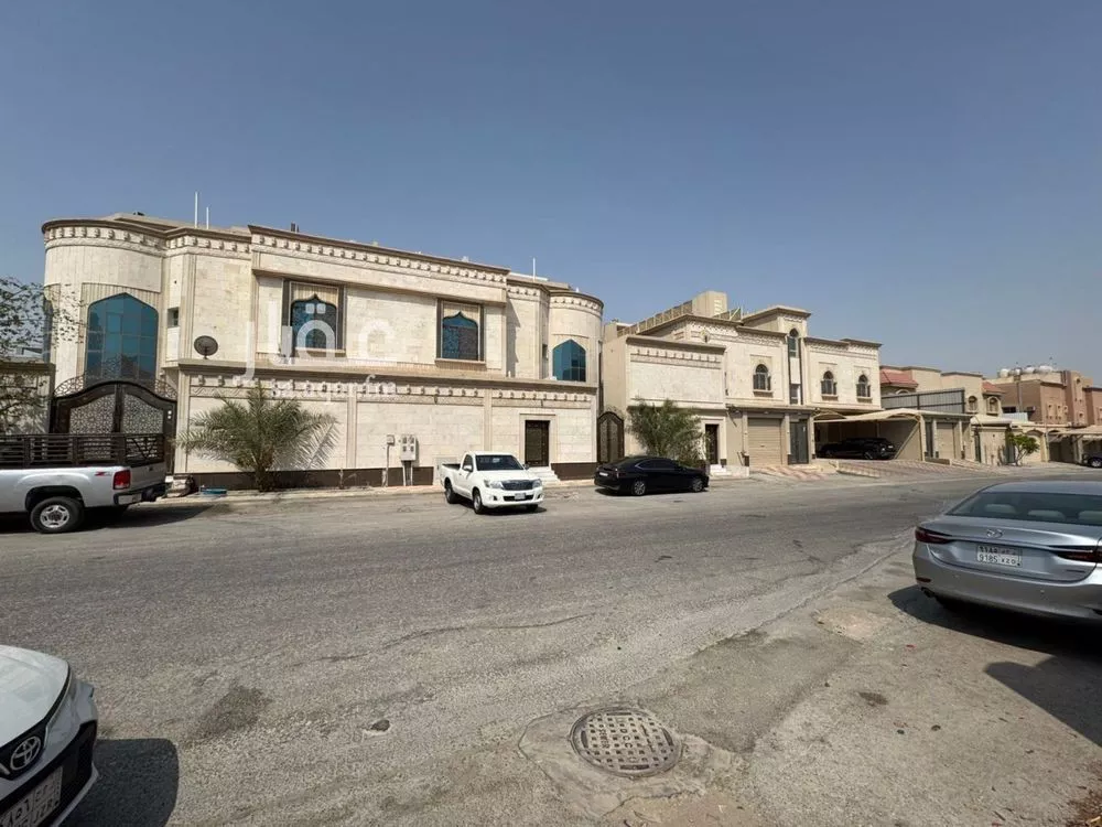 شقة 8 غرف في الشعلة 3