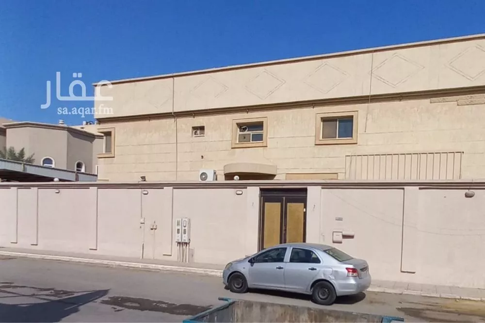 8 bedroom villa in Al Nuzhah