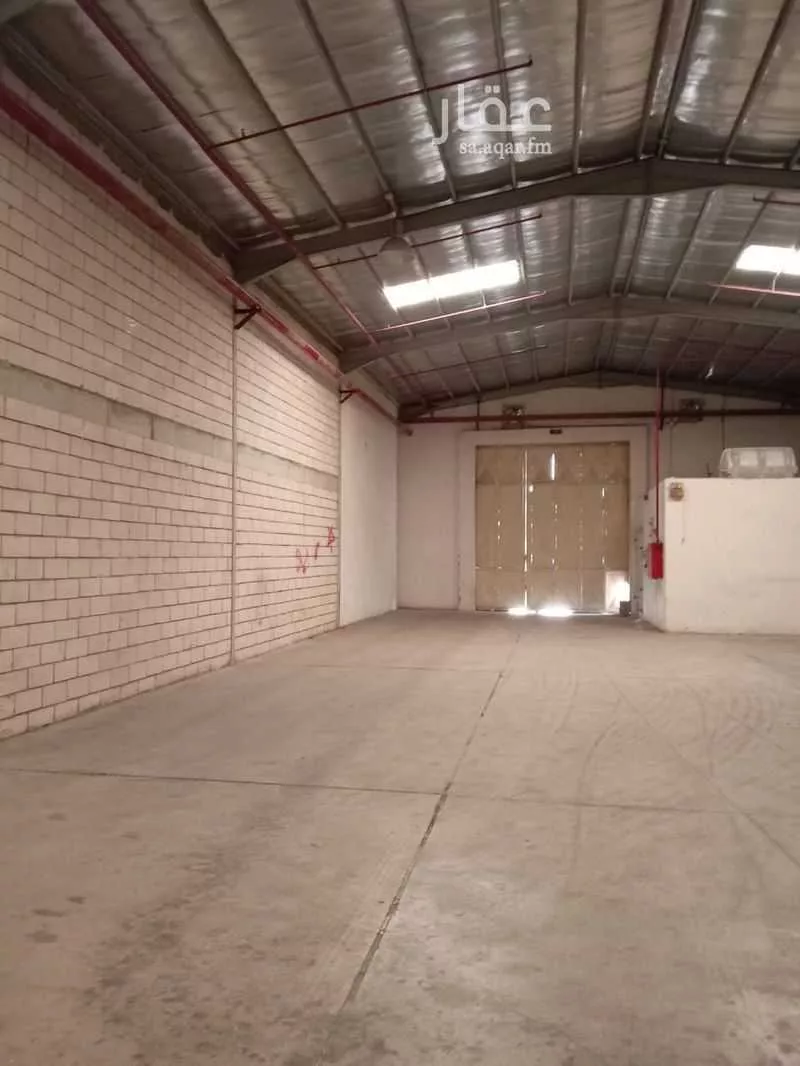 430 sqm warehouse in Ad Dar Al Baida 2
