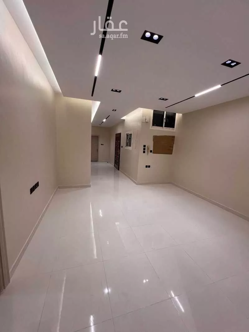 شقة 4 غرف في النزهة 1
