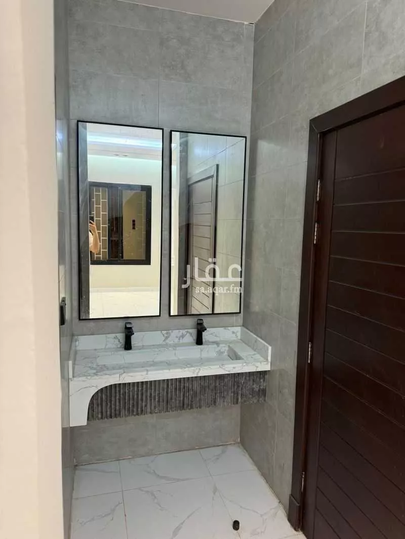 شقة 5 غرف في النزهة 2