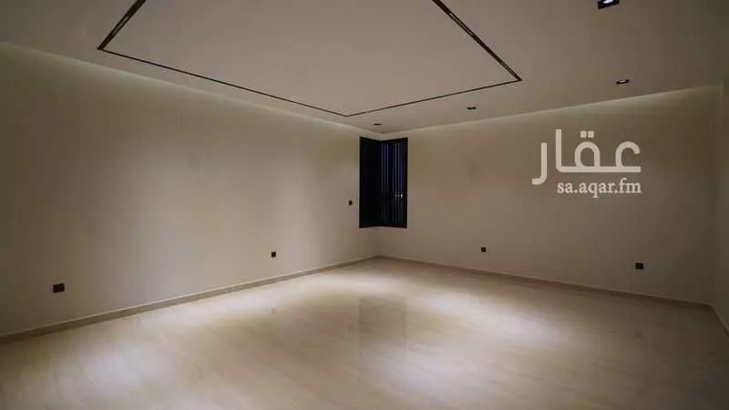 فيلا 6 غرف في العارض 3