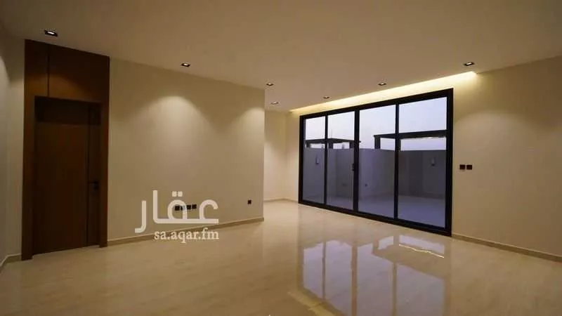 فيلا 6 غرف في العارض 5