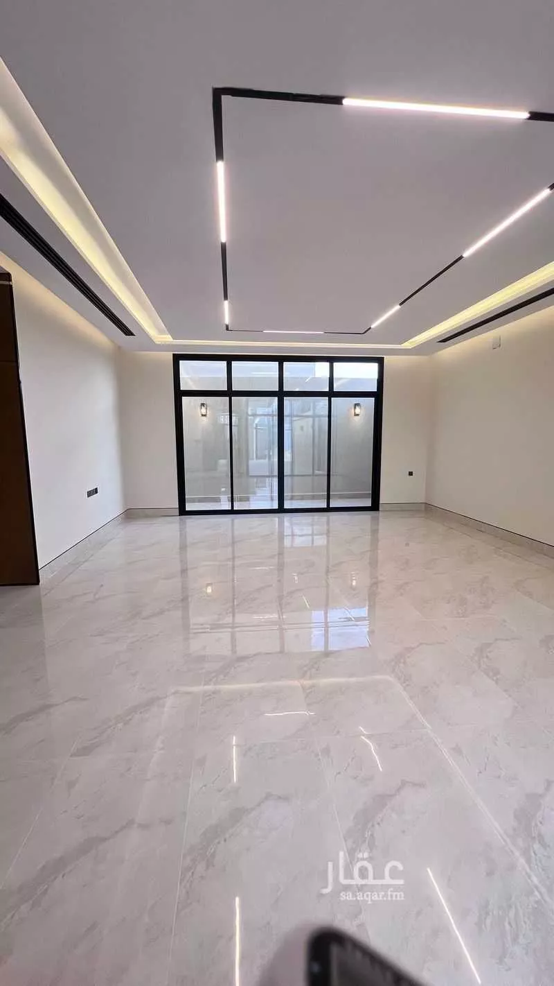 فيلا 8 غرف في الرمال 4