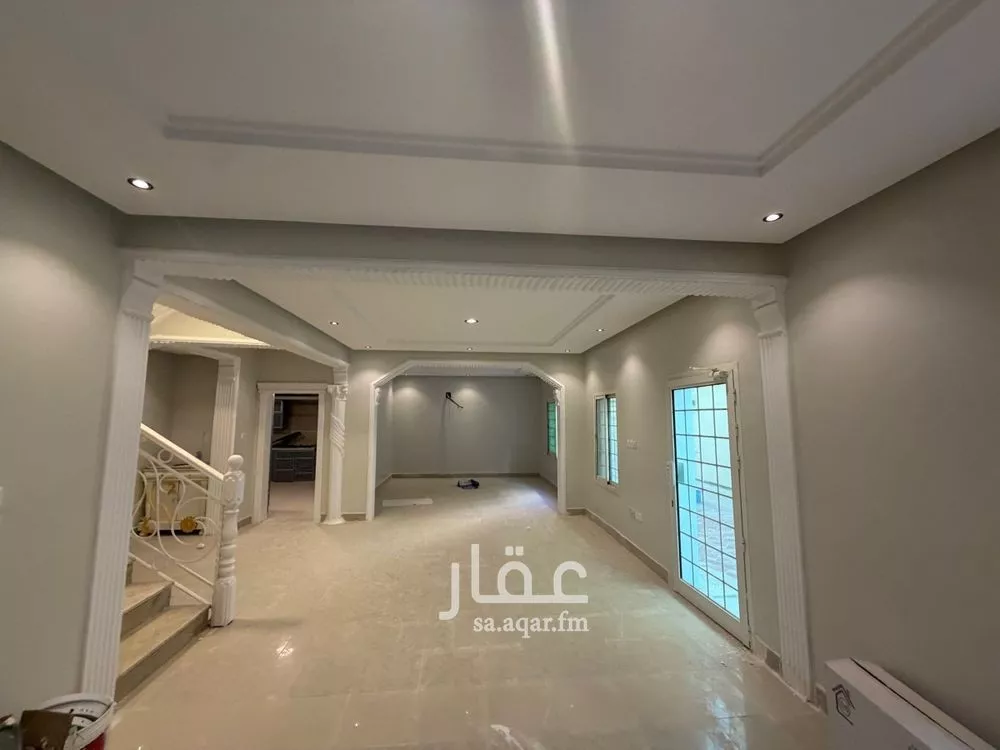 6 bedroom villa in King Abdul Aziz, Riyadh 18