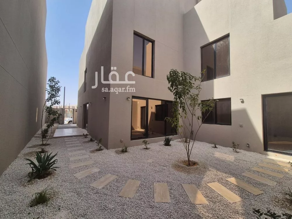 3 bedroom villa in Al Aridh, Riyadh 15