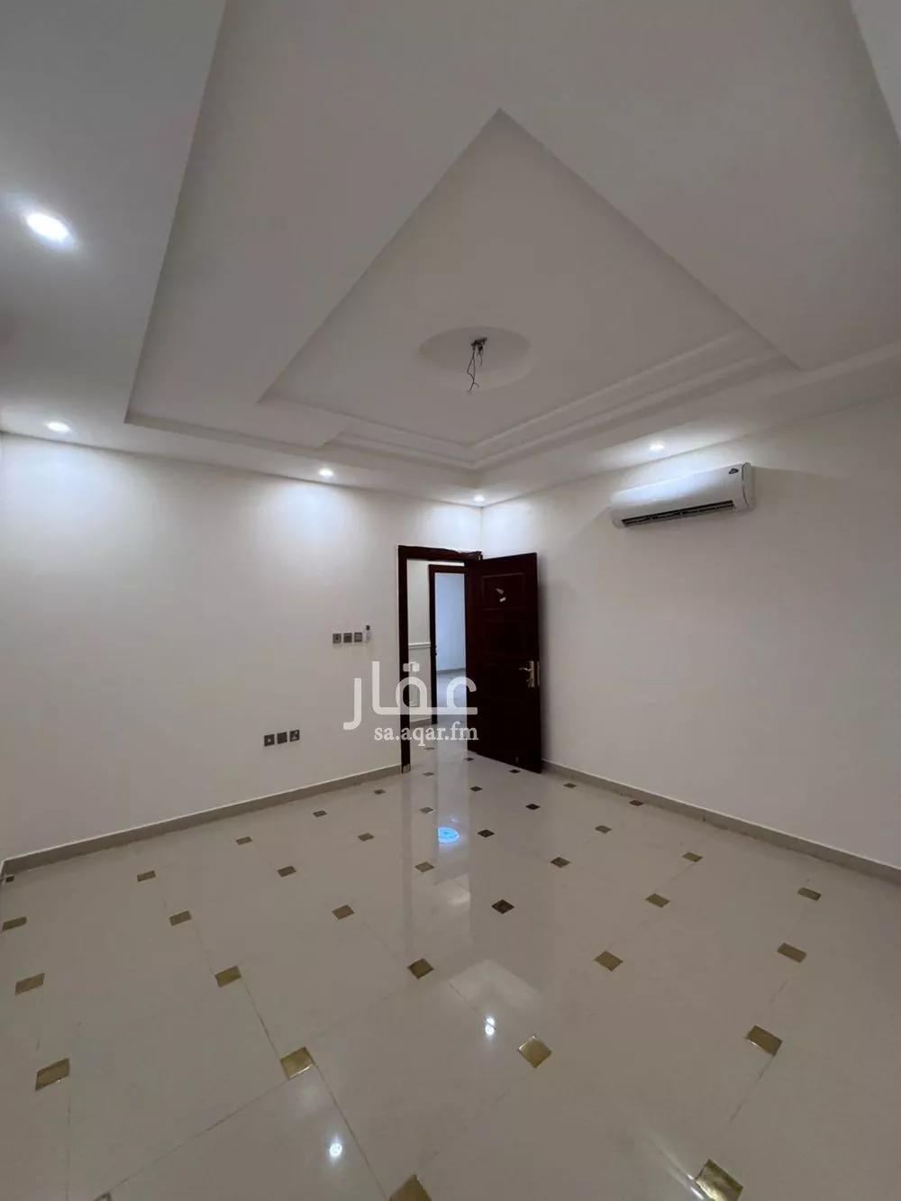 شقة 5 غرف في الصفا 4