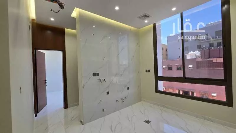 2 bedroom apartment in Al Salamah, Jeddah 6