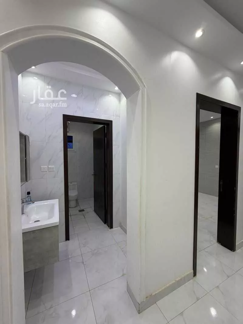 8 bedroom villa in Al Furusiyah, Jeddah 4