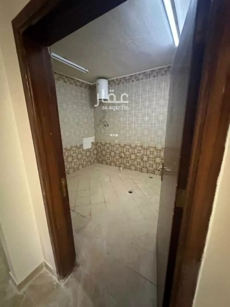 شقة 4 غرف في بدر 2