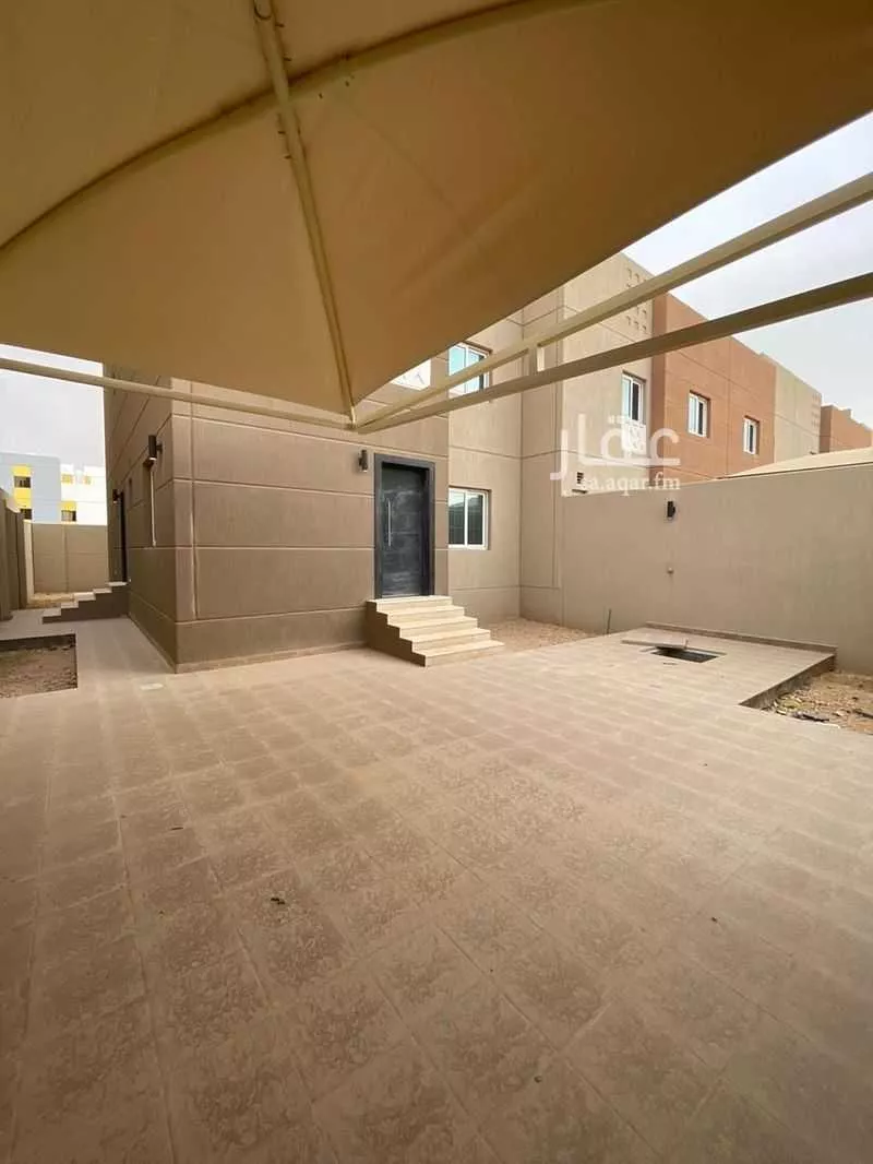 4 bedroom villa in Riyadh 1