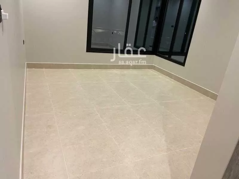 6 bedroom apartment in Al Hamra, Eastern Province 11