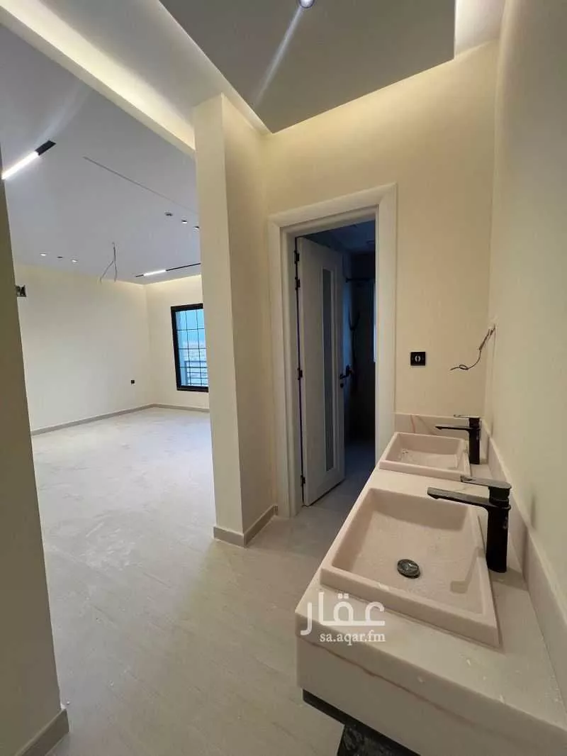 6 bedroom apartment in Ash Shulah, Eastern Province 10
