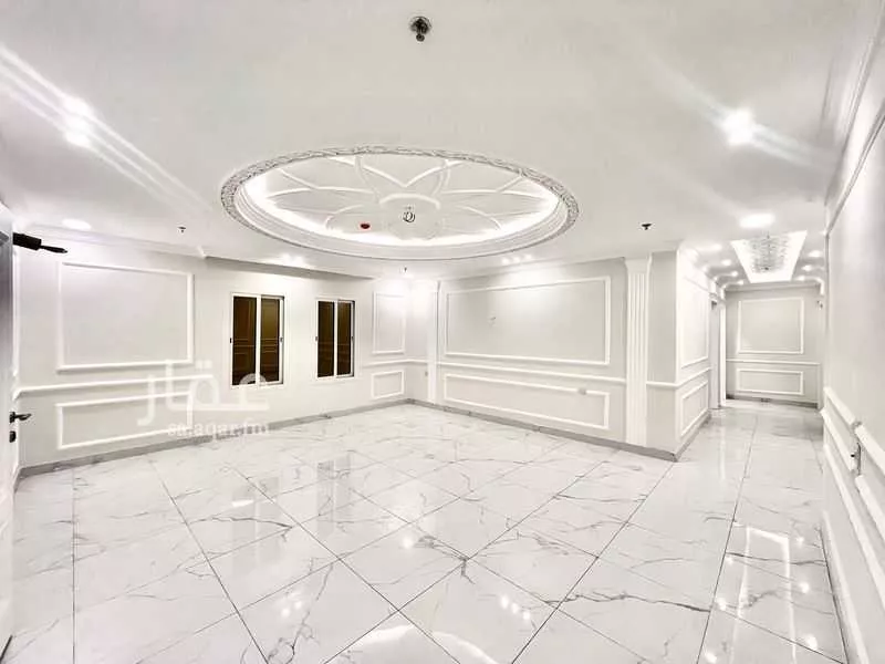 شقة 5 غرف في الحمرا 3