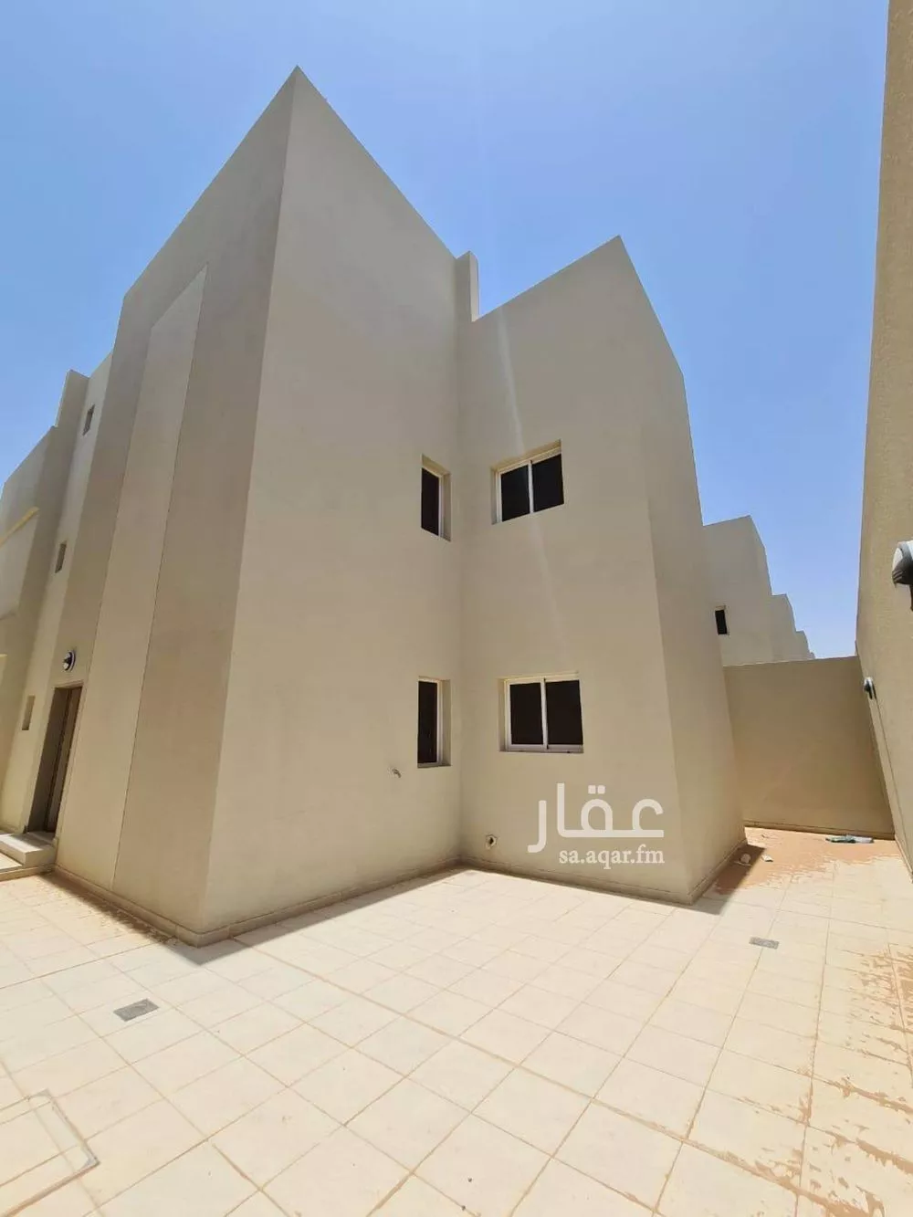 فيلا 7 غرف في الجنادرية 4