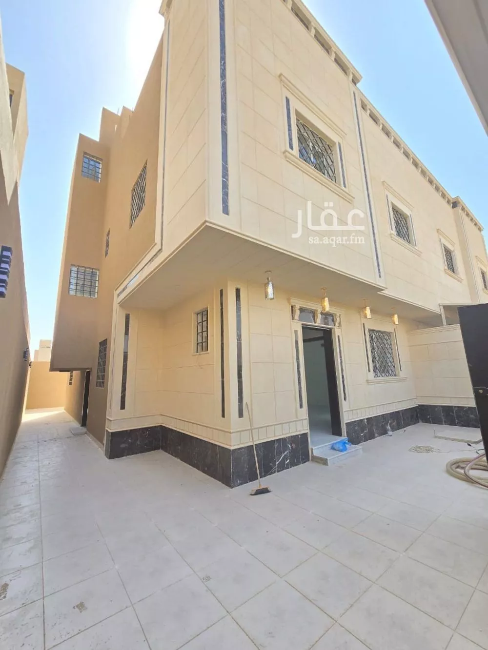 فيلا 5 غرف في ظهرة لبن 1