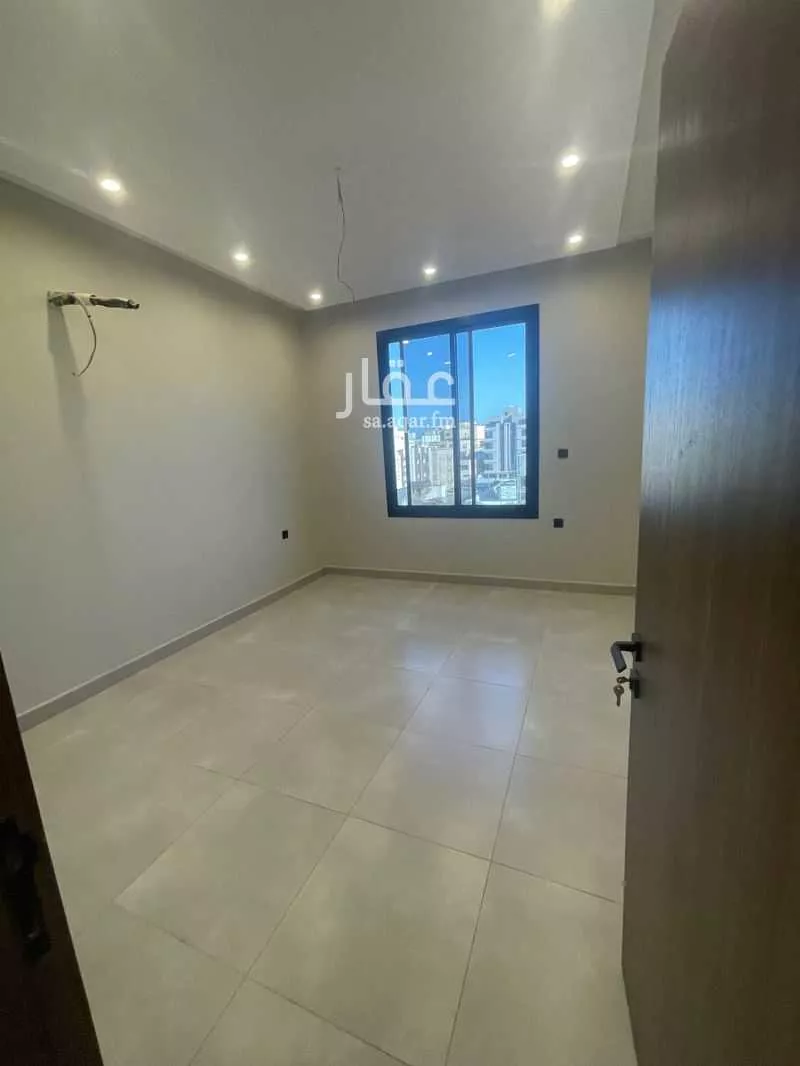 شقة 6 غرف في النهضة 5