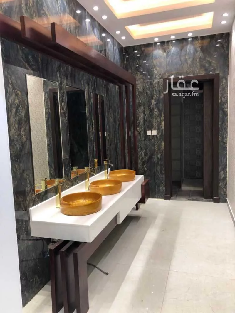 10 bedroom apartment in Al Rimal 4