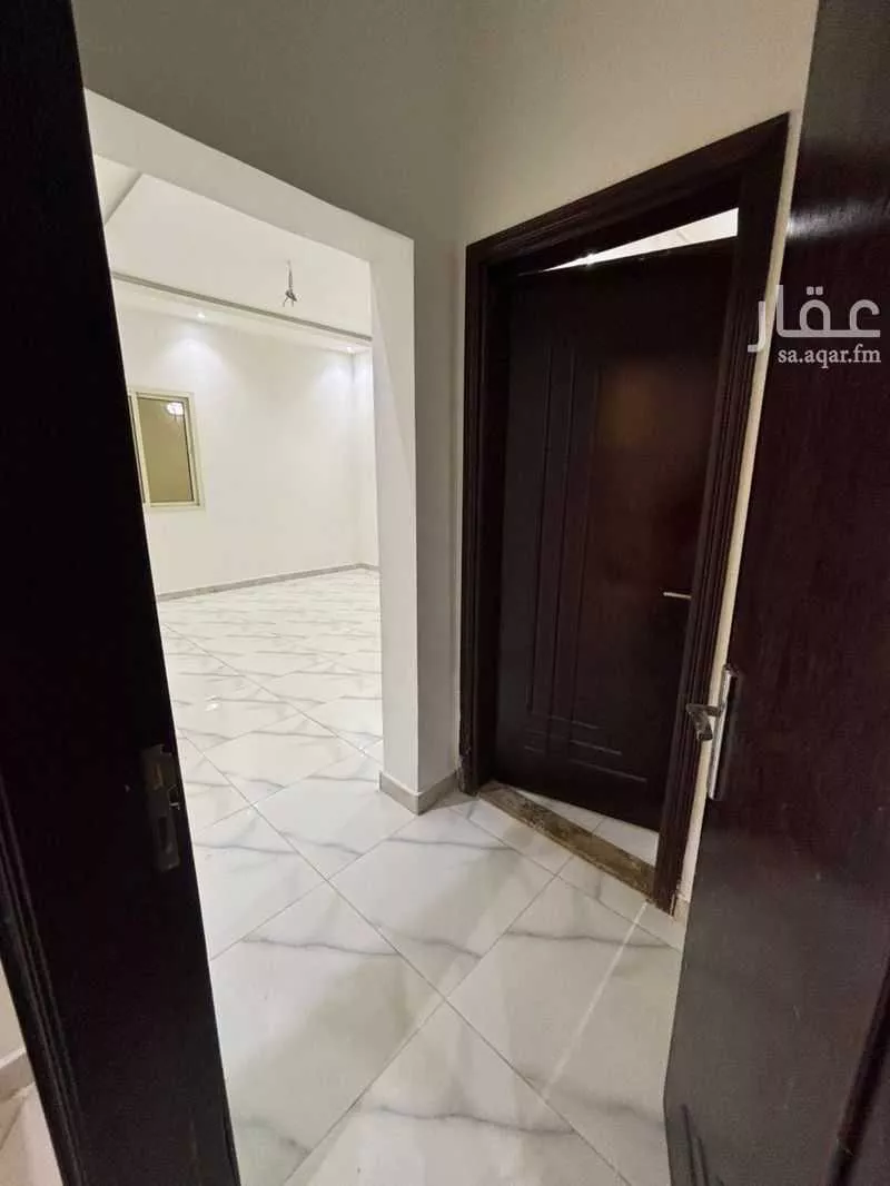 شقة 4 غرف في طيبة 3