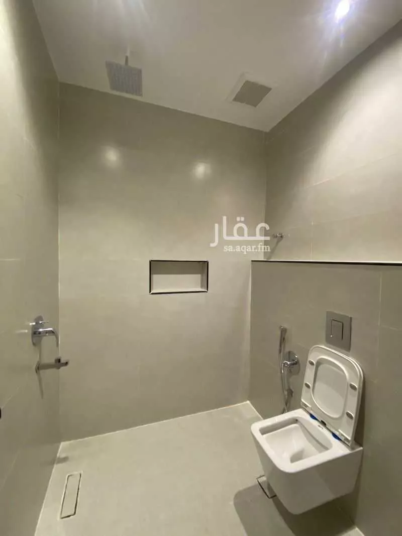 فيلا 7 غرف في عكاظ 3