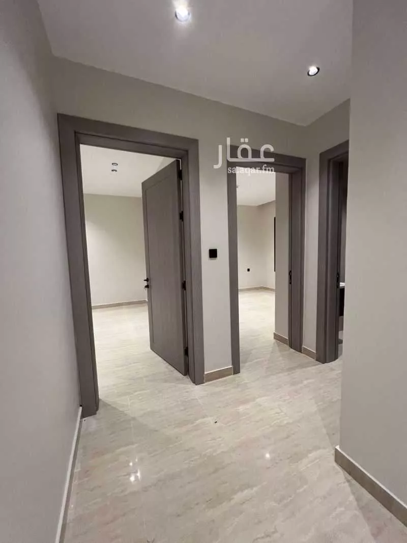 شقة 4 غرف في الحمرا 2