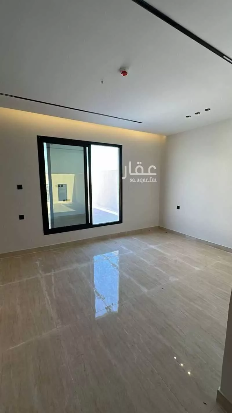 شقة 4 غرف في الخور 5