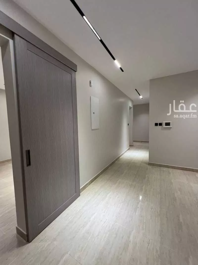 شقة 4 غرف في الحمرا 5