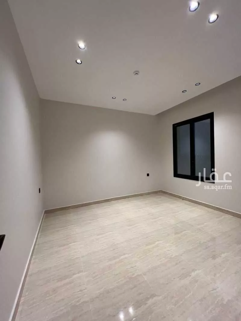 شقة 4 غرف في الحمرا 2