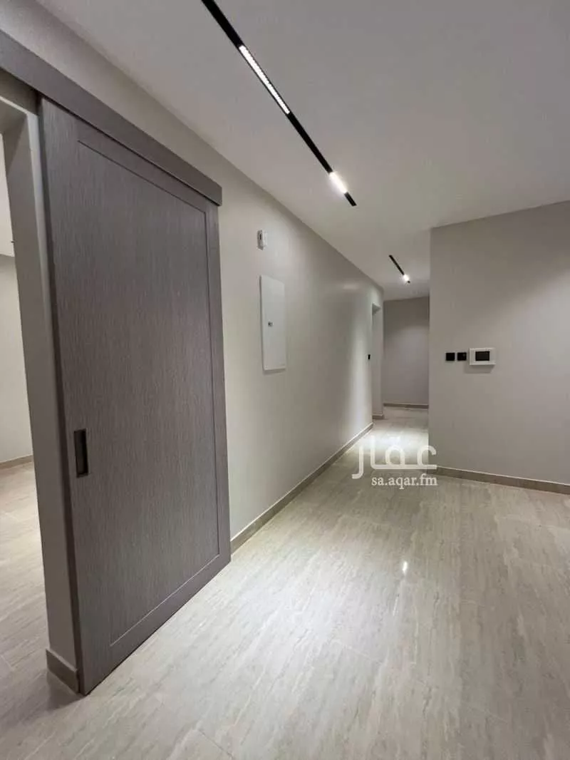 شقة 4 غرف في الحمرا 5