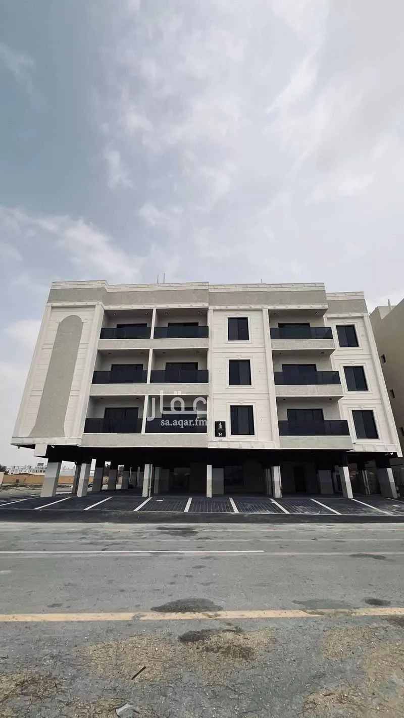 شقة 4 غرف في الشعلة، الدمام 12