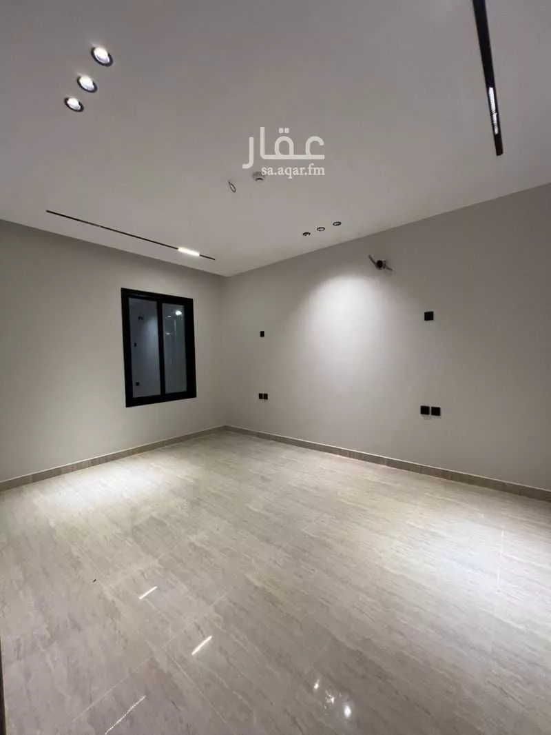 شقة 4 غرف في الحمرا 3