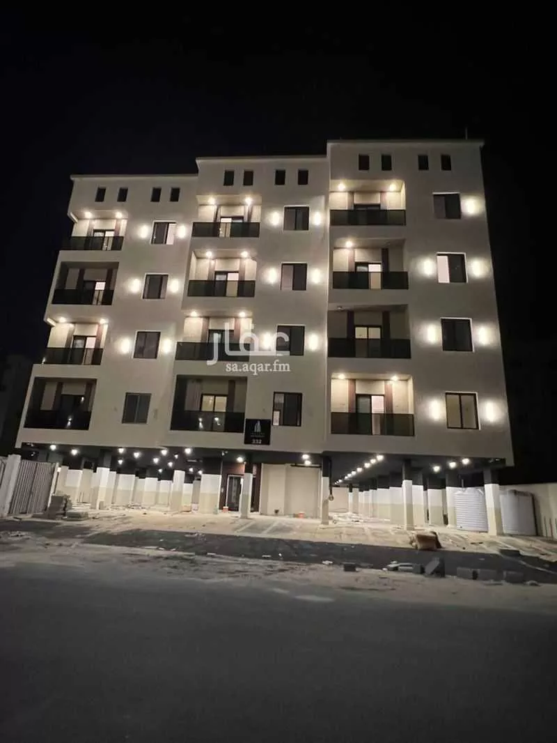 شقة 4 غرف في الحمرا 5