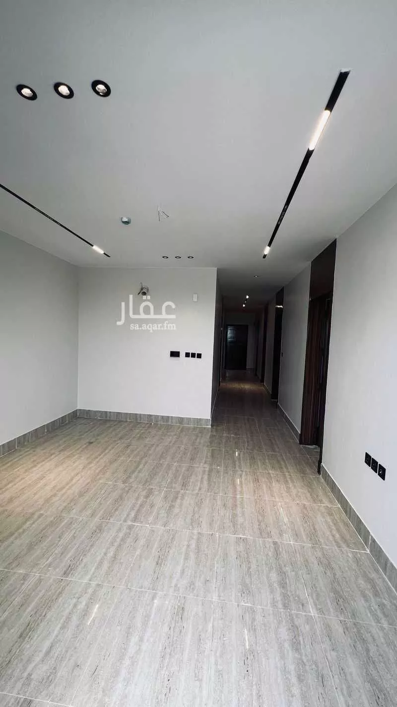 شقة 4 غرف في الشعلة، الدمام 16