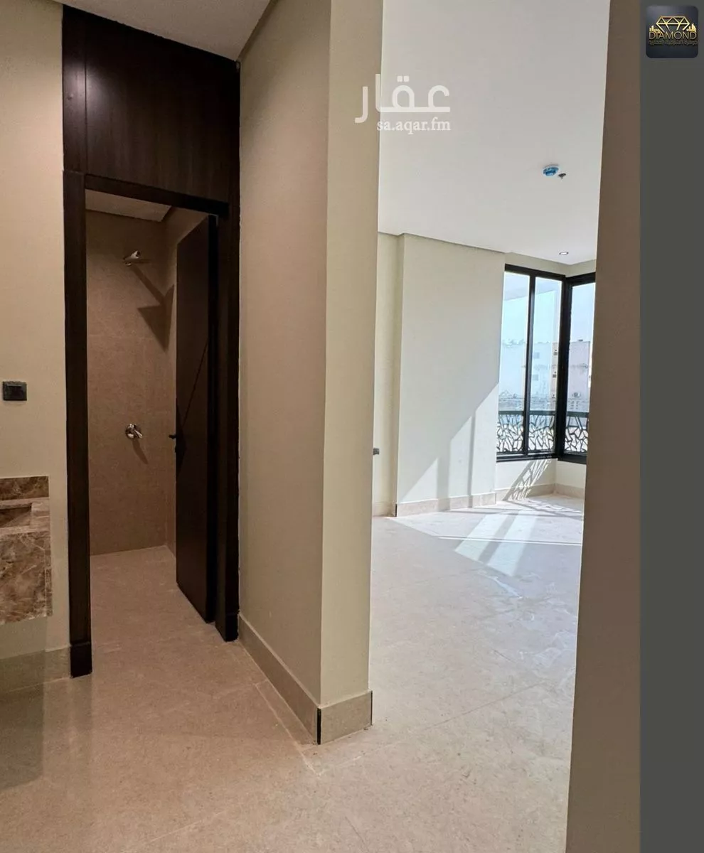 شقة 4 غرف في الحمرا 1