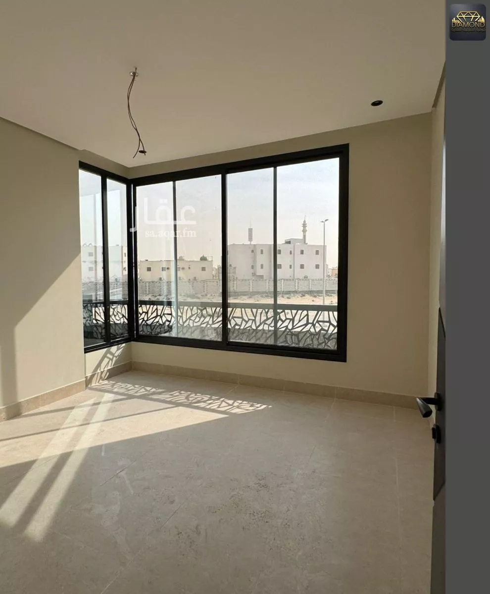 4 bedroom apartment in Taibah, Eastern Province 10