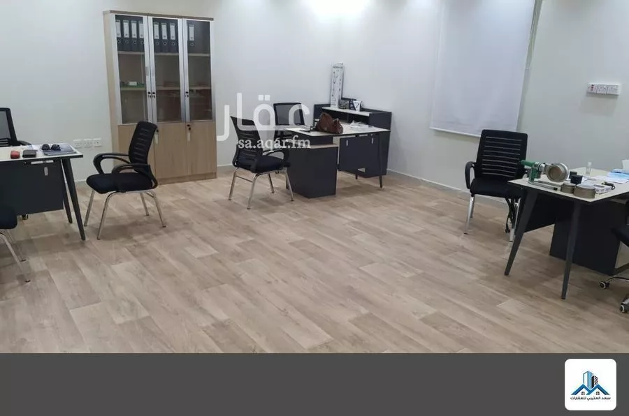 975 sqm office in Al Yarmouk 3