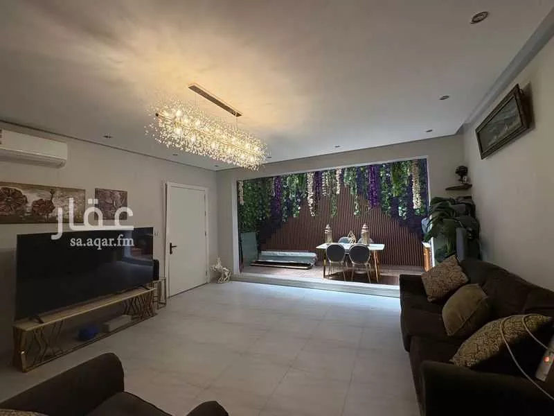 3 bedroom floor in Al Nuzhah 3