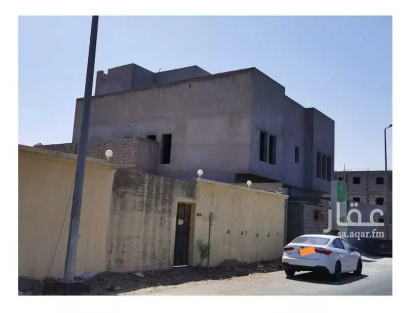 فيلا 5 غرف في الشراع 2