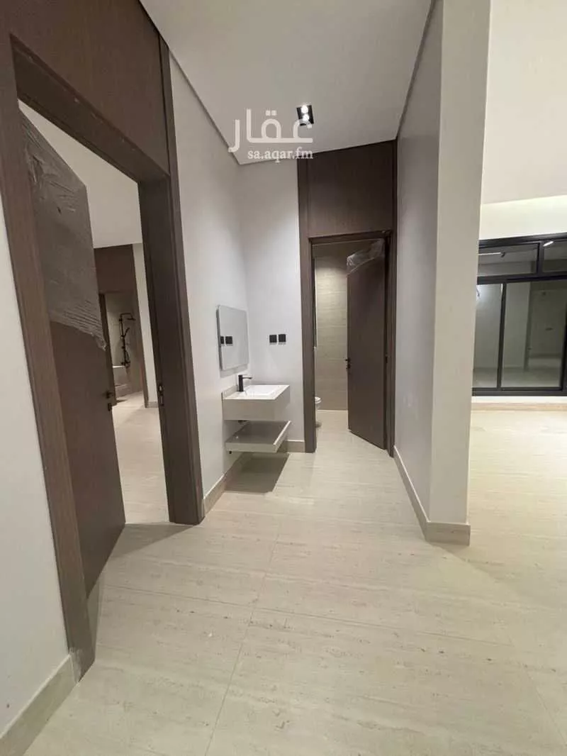 شقة 6 غرف في النظيم 1