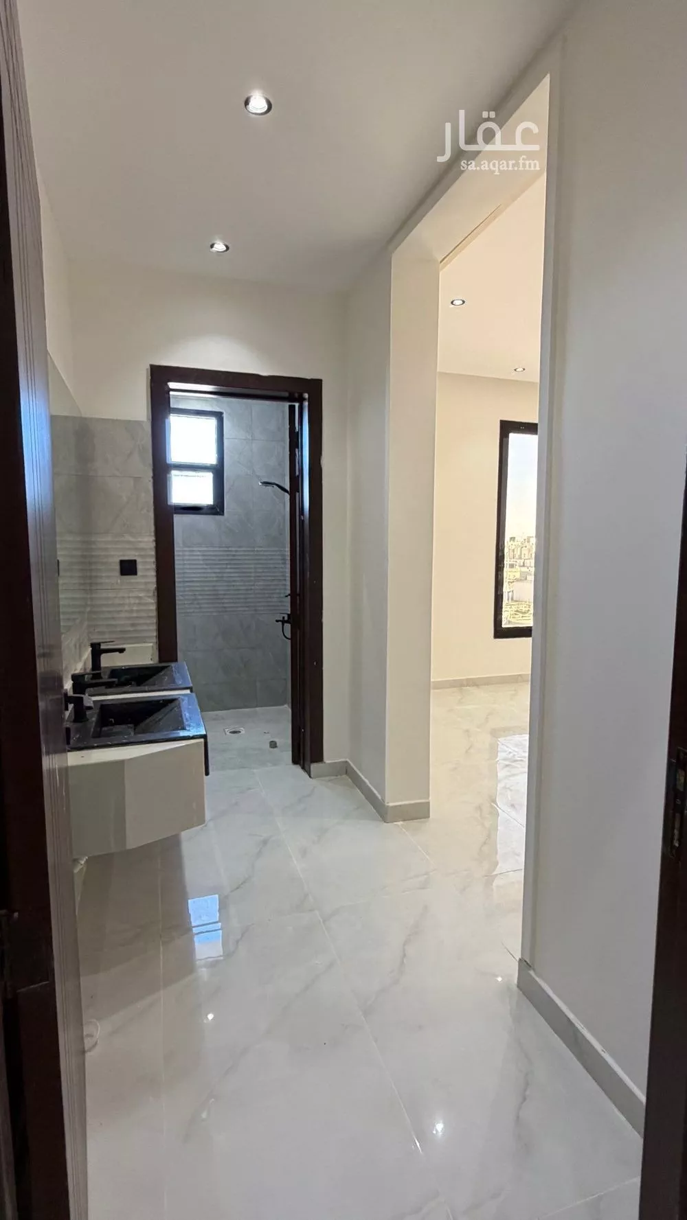 شقة 4 غرف في عكاظ 4