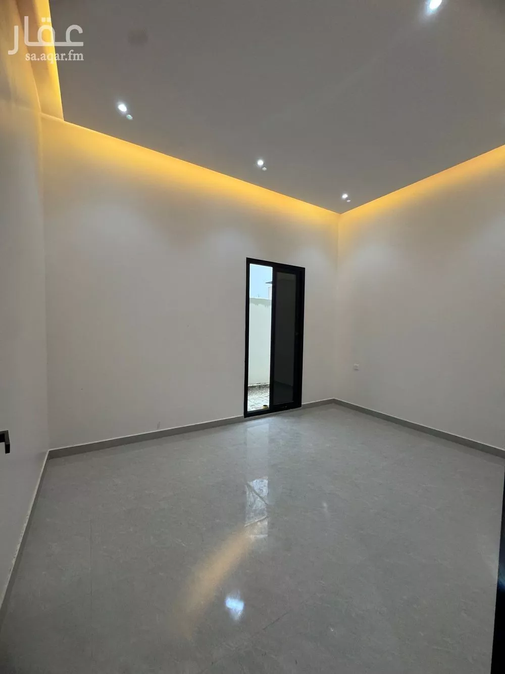 دور 4 غرف في العارض 4