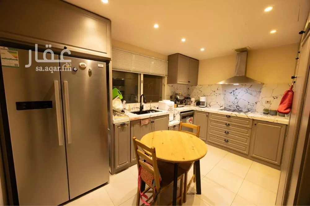 فيلا 5 غرف في النرجس 3